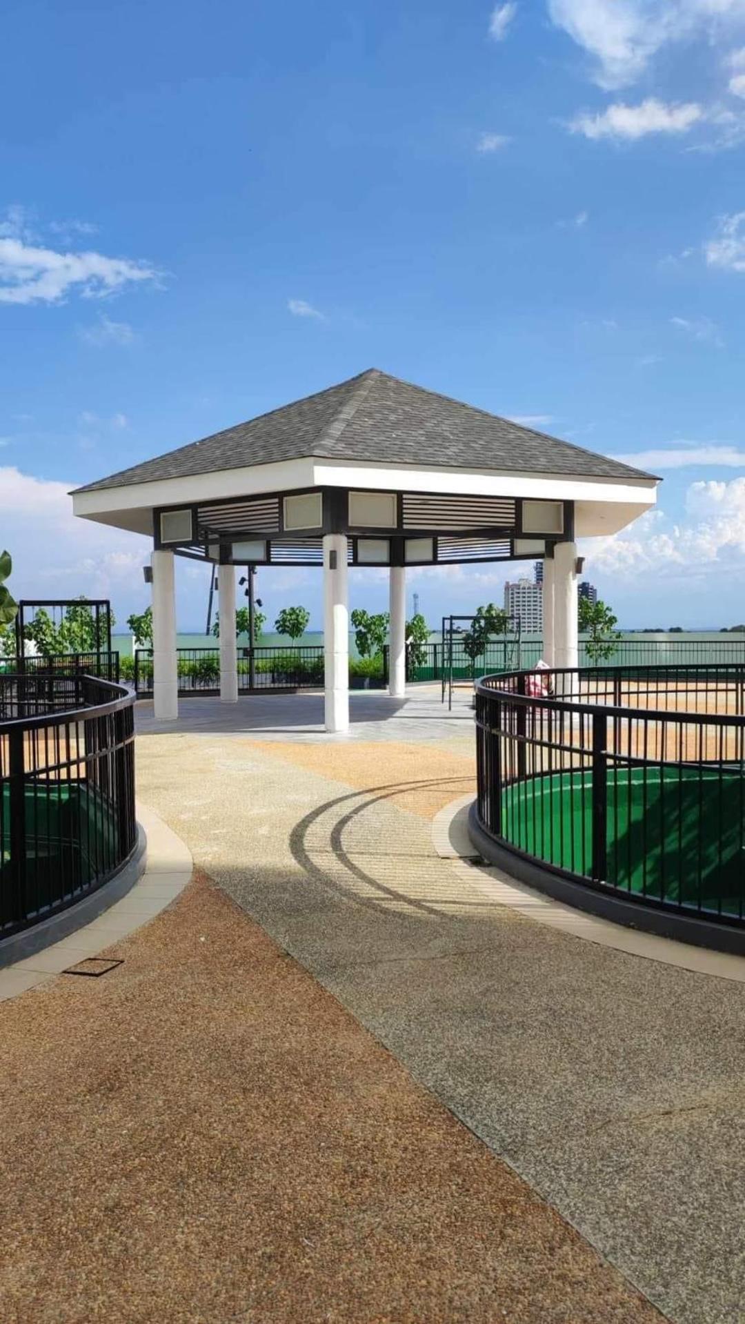 Mactan Newtown Staycation