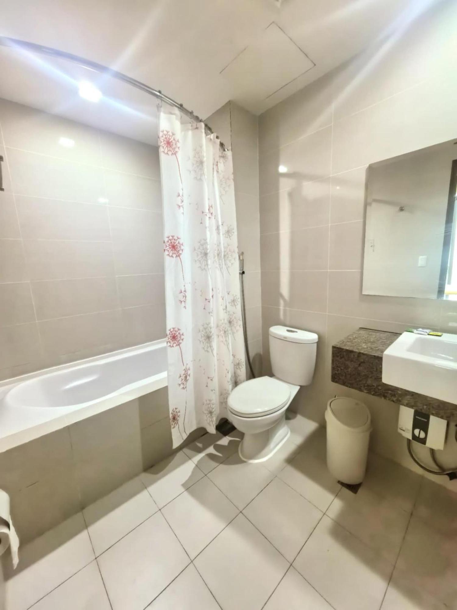 Apartment Mactan Newtown Staycation