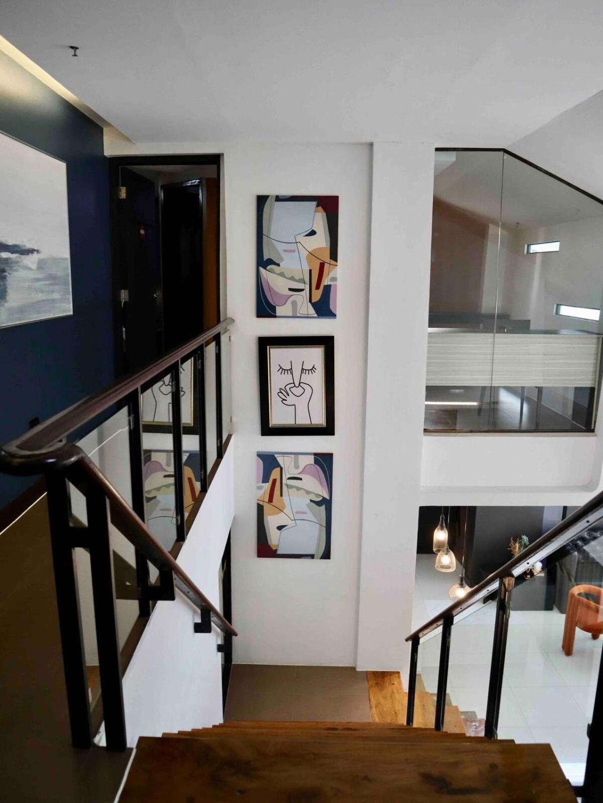Soho-style Loft - Center With 4br, Wifi And Gameroom * Cebu