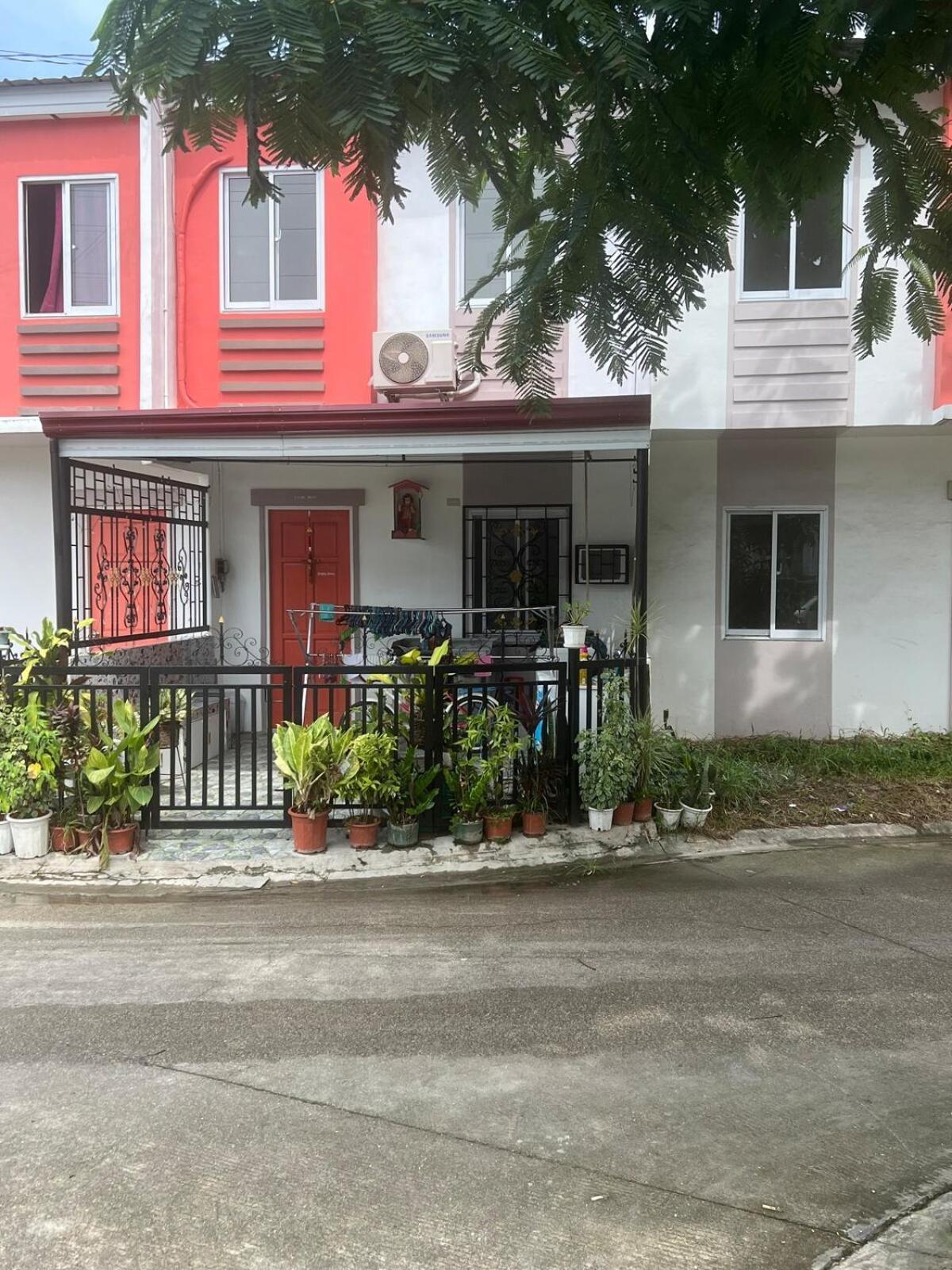 Richwood Two Story Townhome Compostela Breakfast Offered * Compostela (Cebu)