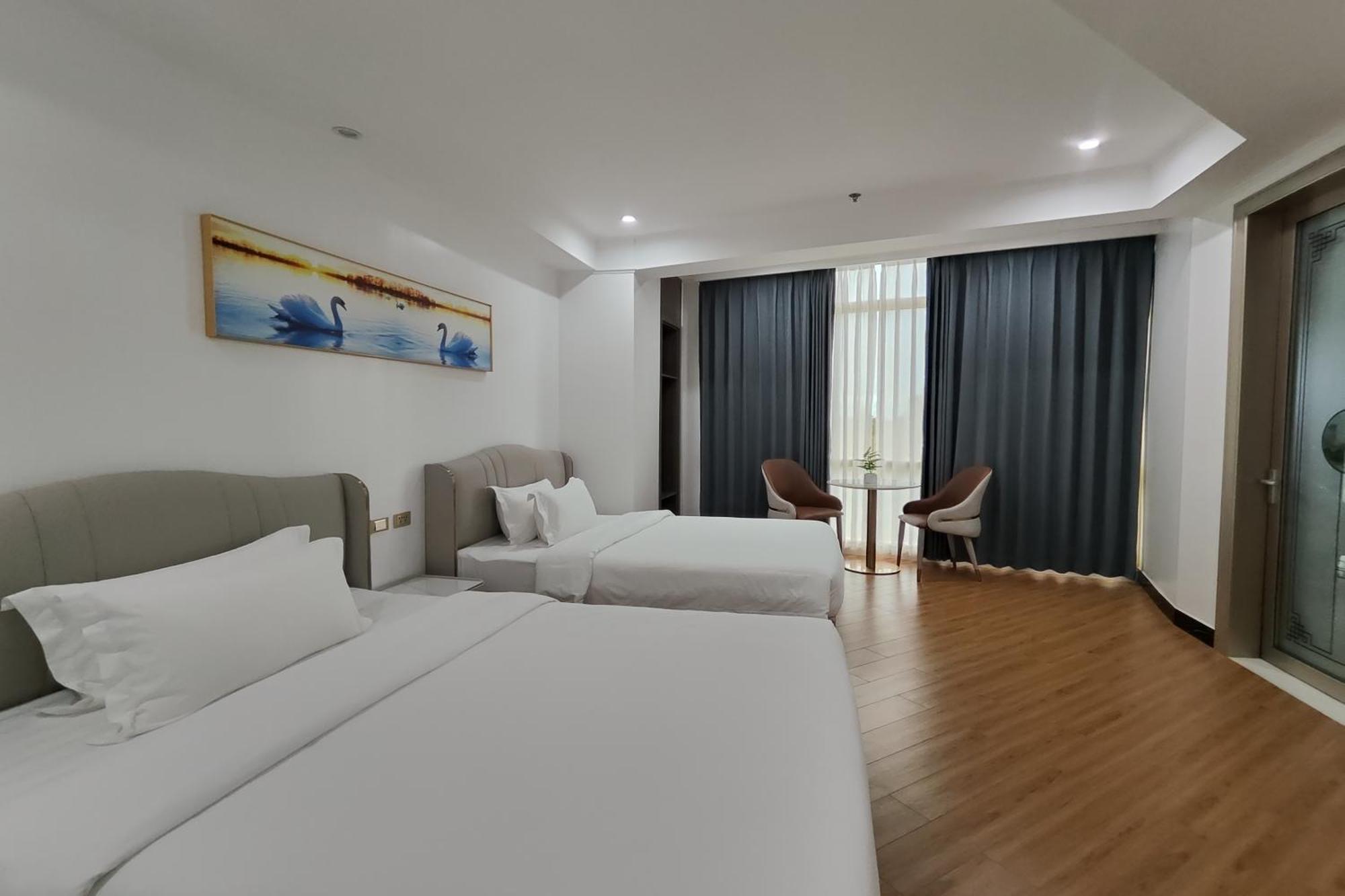 Mactan Grand Golden Near Airport Hotel 2*