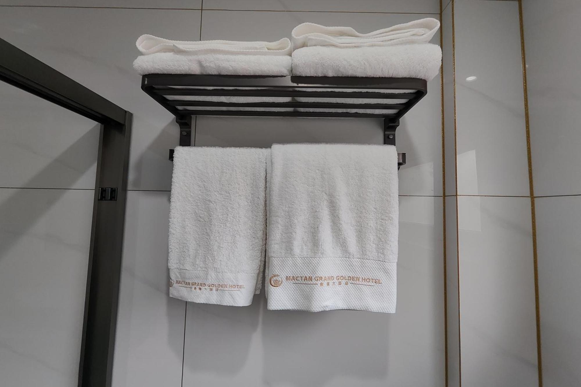 Mactan Grand Golden Near Airport 2*