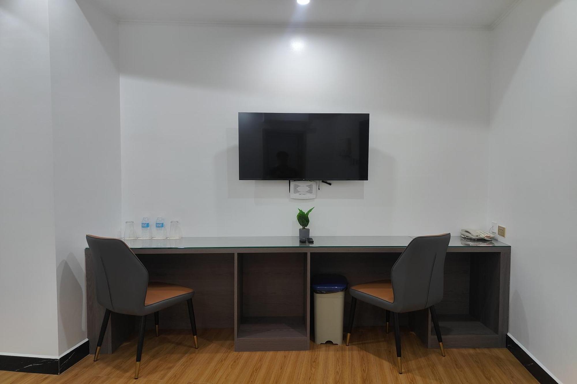 Mactan Grand Golden Near Airport Hotel