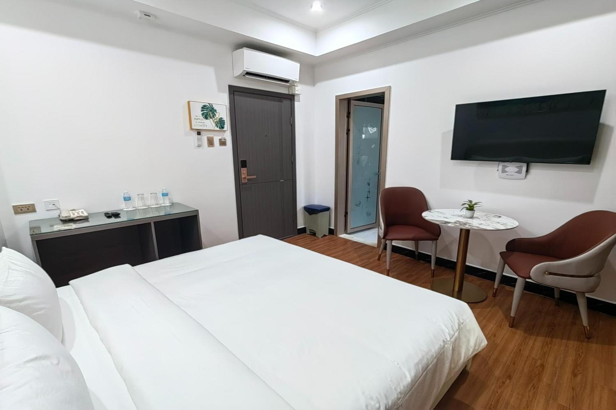 Mactan Grand Golden Near Airport 2*
