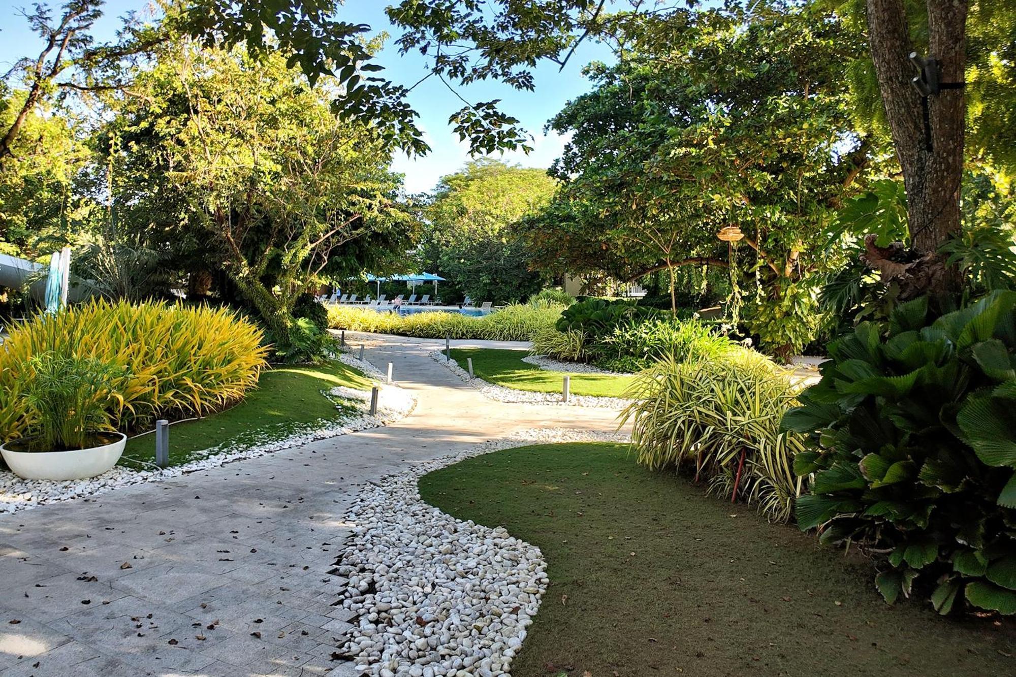 Dominiks Pink Dream Balcony Ocean View Balcony Fast-wifi At Tambuli High Floor *