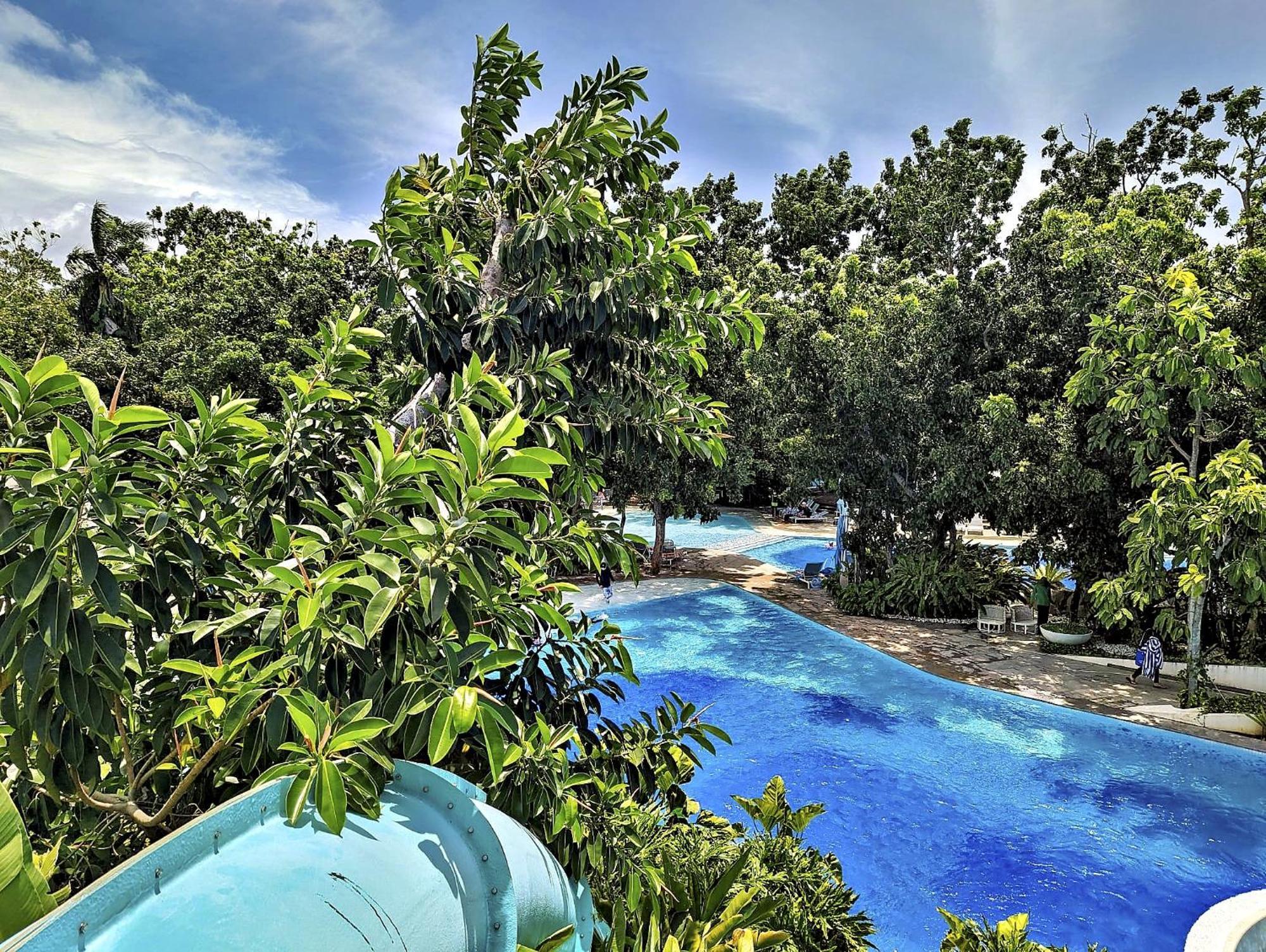 Dominiks Pink Dream Balcony Ocean View Balcony Fast-wifi At Tambuli High Floor Apartment Lapu-Lapu City