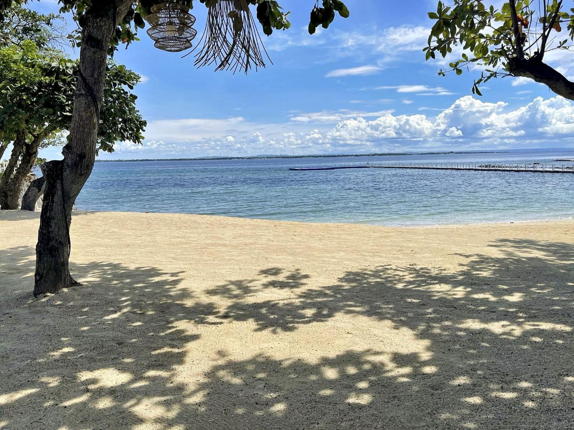Apartment Dominiks Pink Dream Balcony Ocean View Balcony Fast-wifi At Tambuli High Floor Lapu-Lapu City