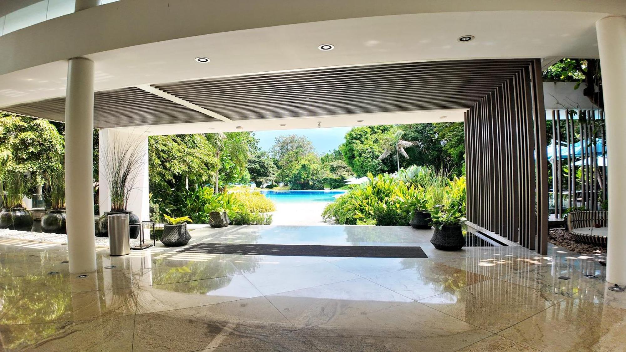 Dominiks Nature And Silent Jungle Epic Ocean View Tambuli Mactan Pool High Floor Apartment Lapu-Lapu City