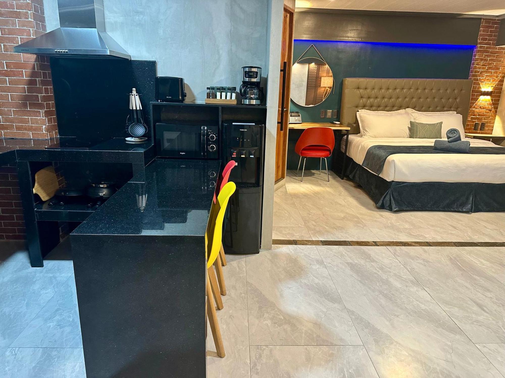 Aparthotel Blue Tulip - With Jacuzzi Lapu-Lapu City