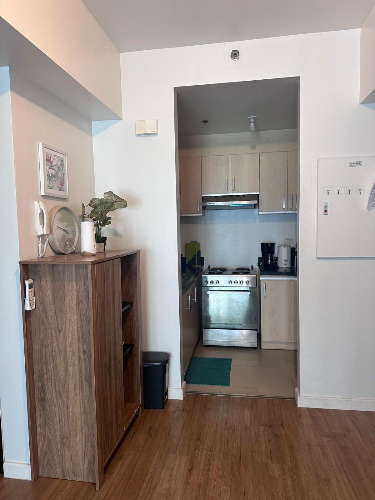 Apartment Cozy 2 Bedroom In A Prime Area *