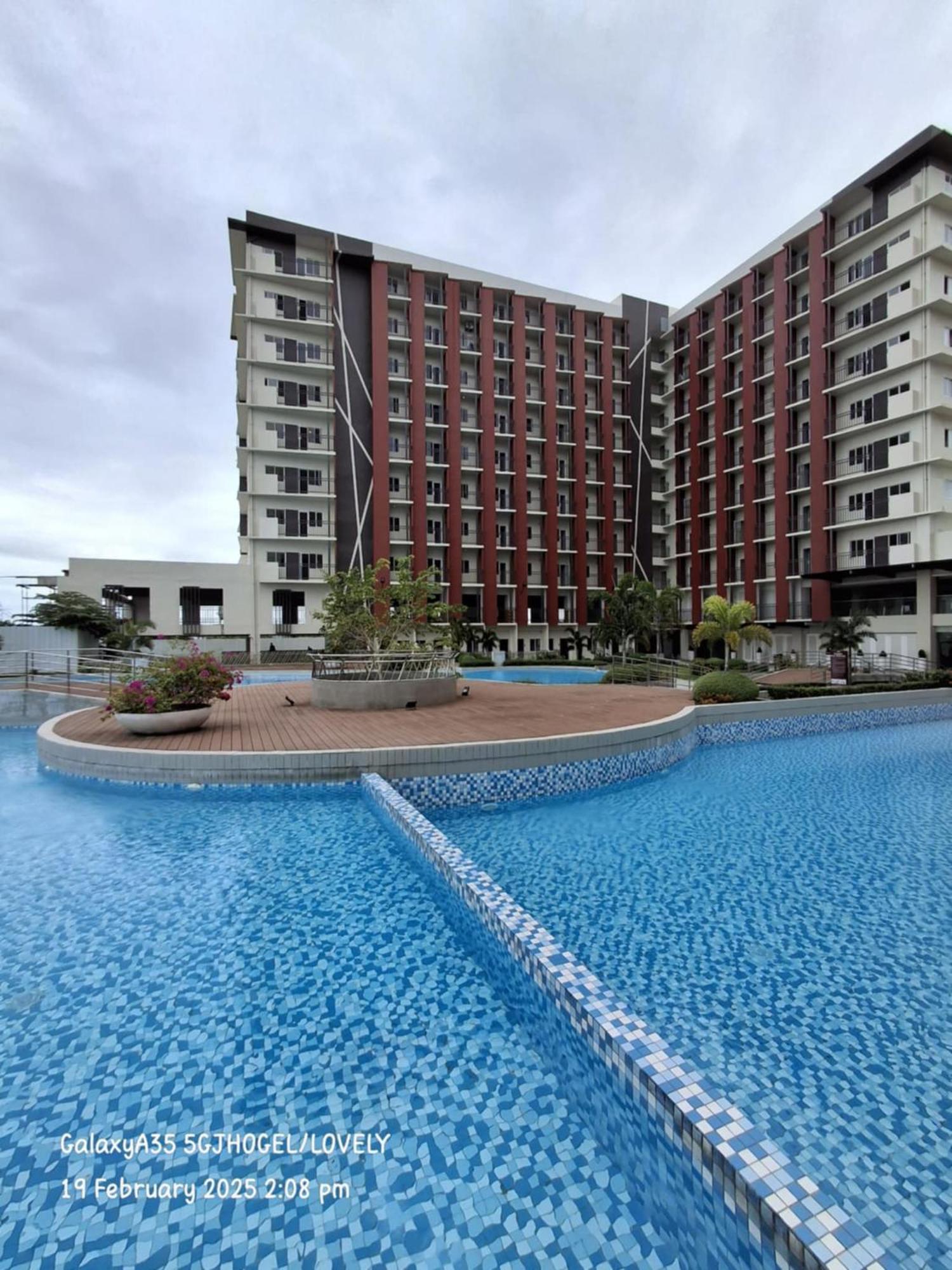 Jars Condosuites Agus