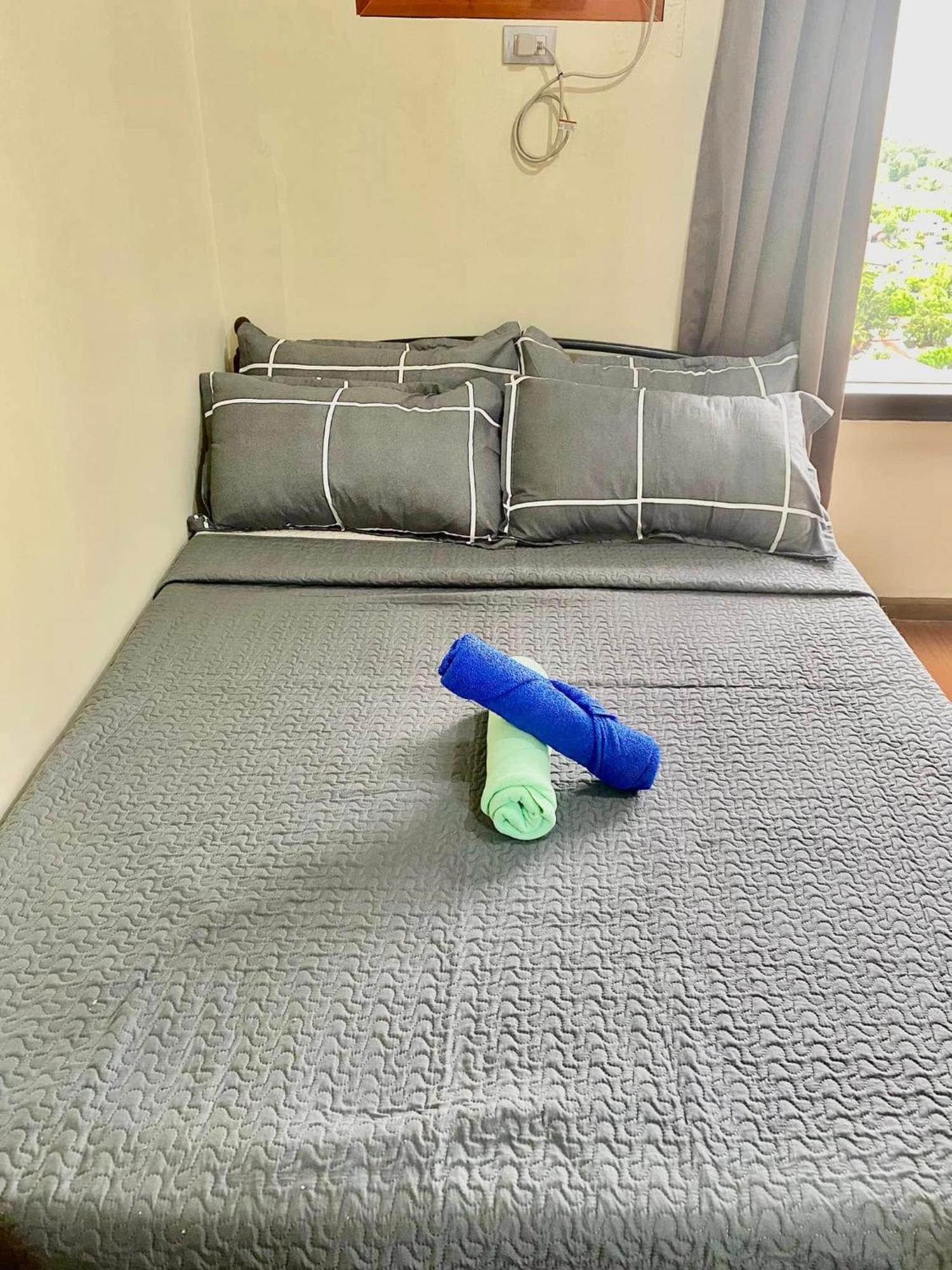 1bedroom For Rent With Wifi Pool And Gym Apartment