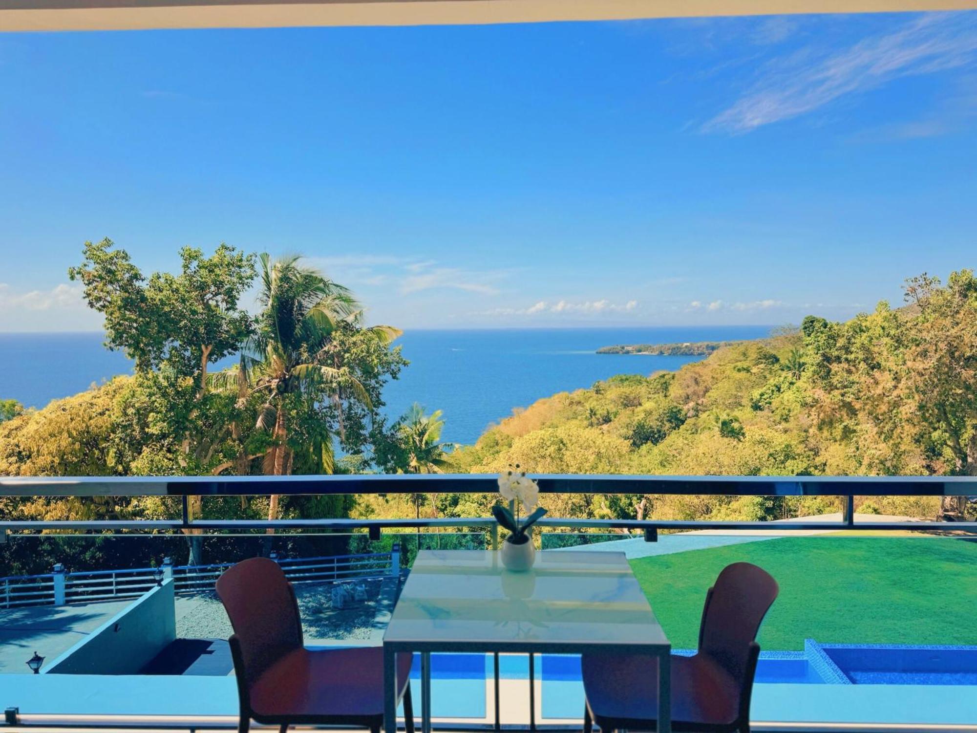 Resort De Cairos Mountain And Ocean View