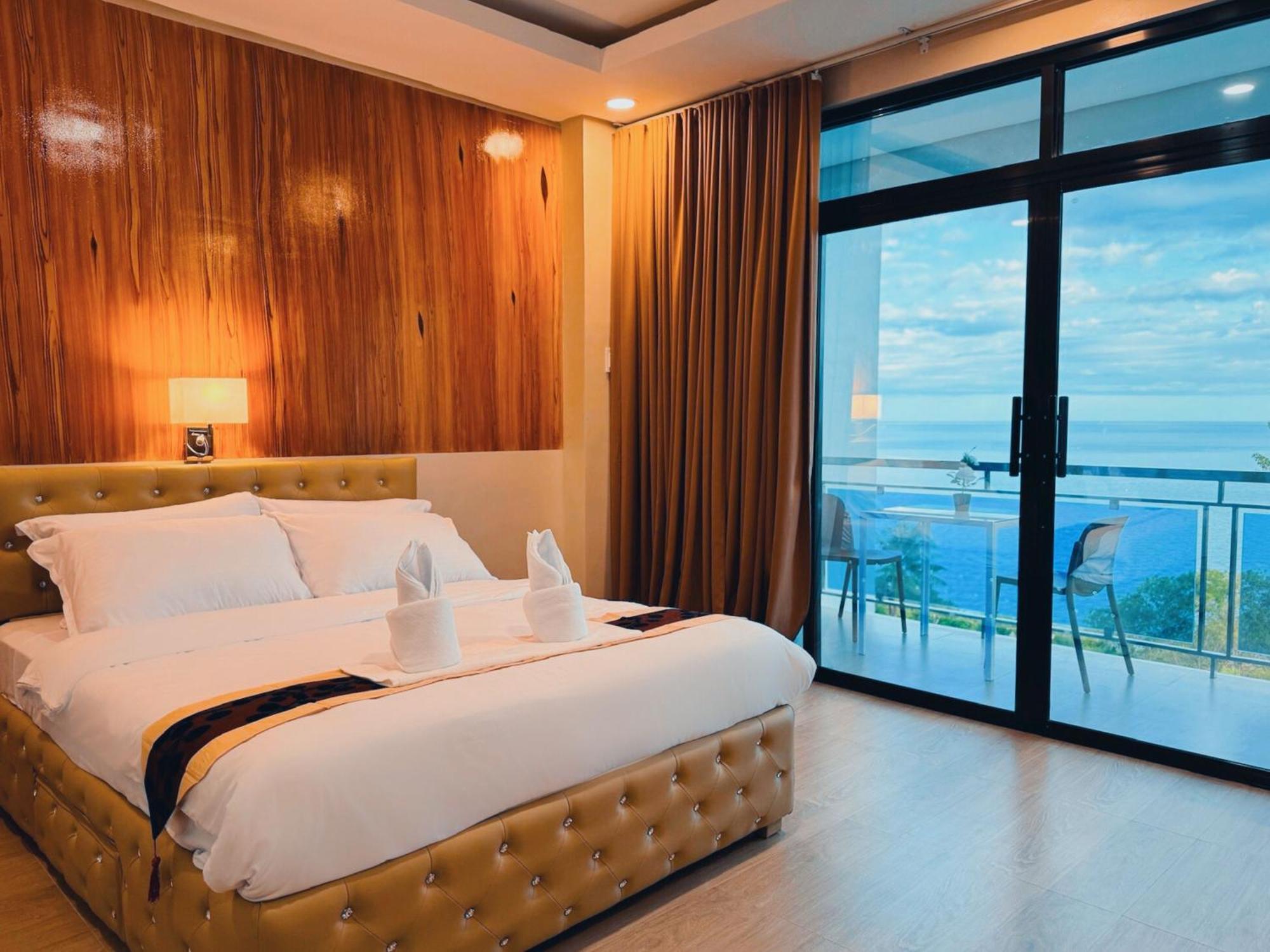 De Cairos Mountain And Ocean View Resort *