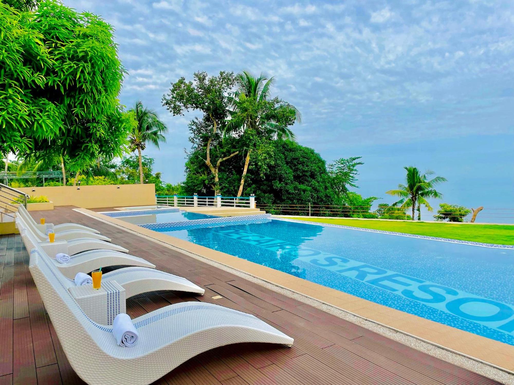 De Cairos Mountain And Ocean View Resort *