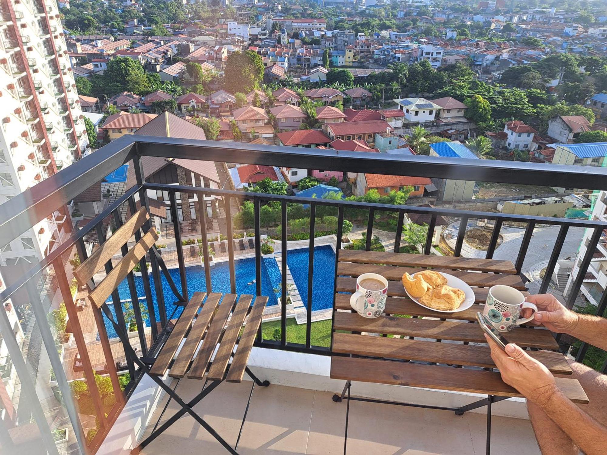 Royal Oceancrest Mactan Unit 1418 Apartment