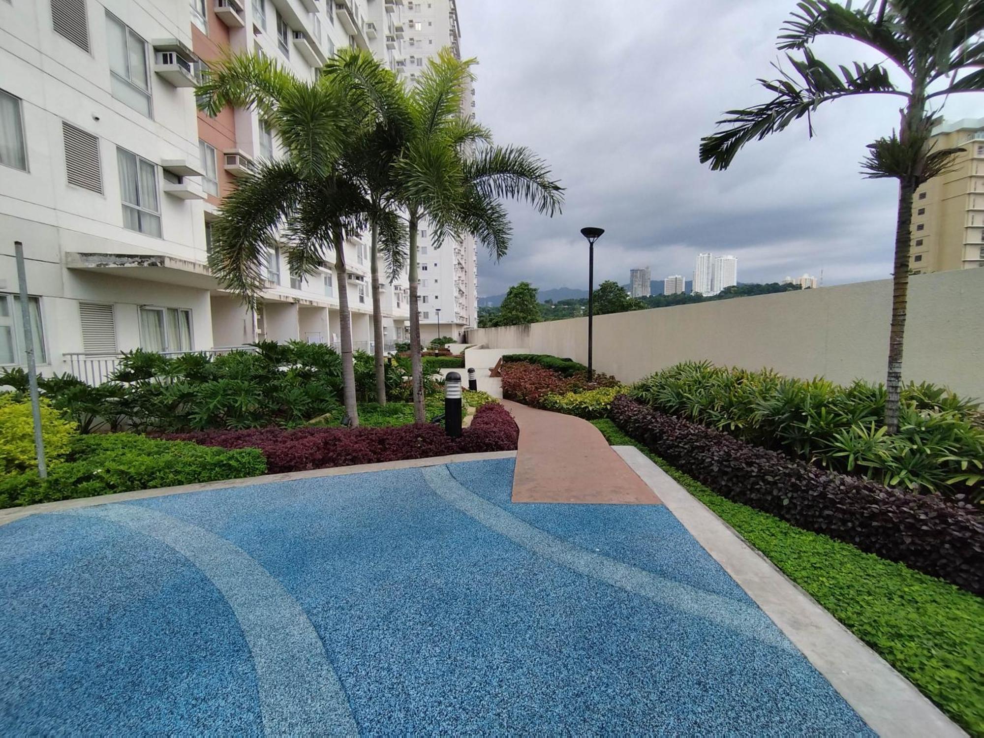 20th Floor 1br It Park Unit Across Sugbo Mercado