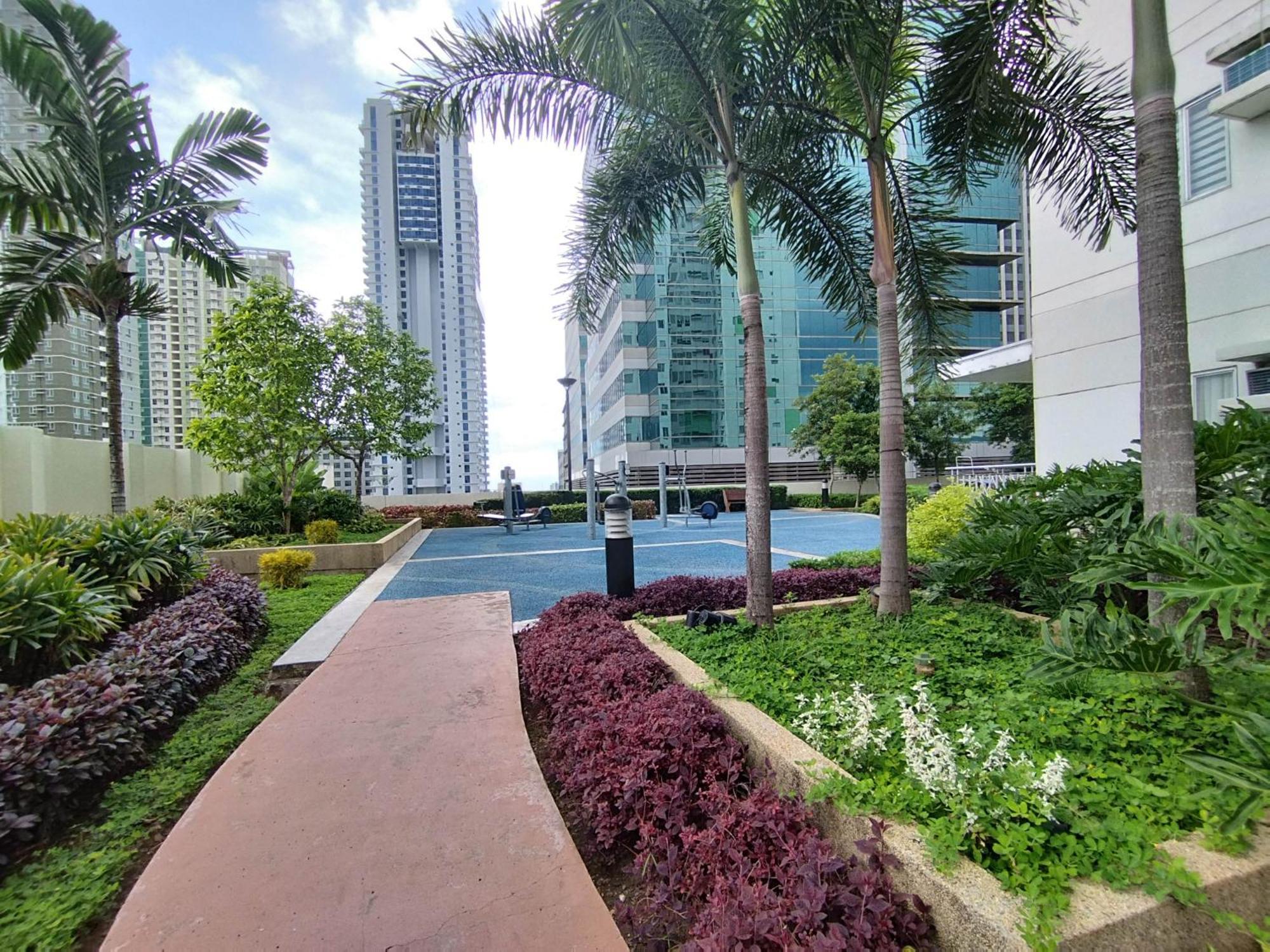 20th Floor 1br It Park Unit Across Sugbo Mercado