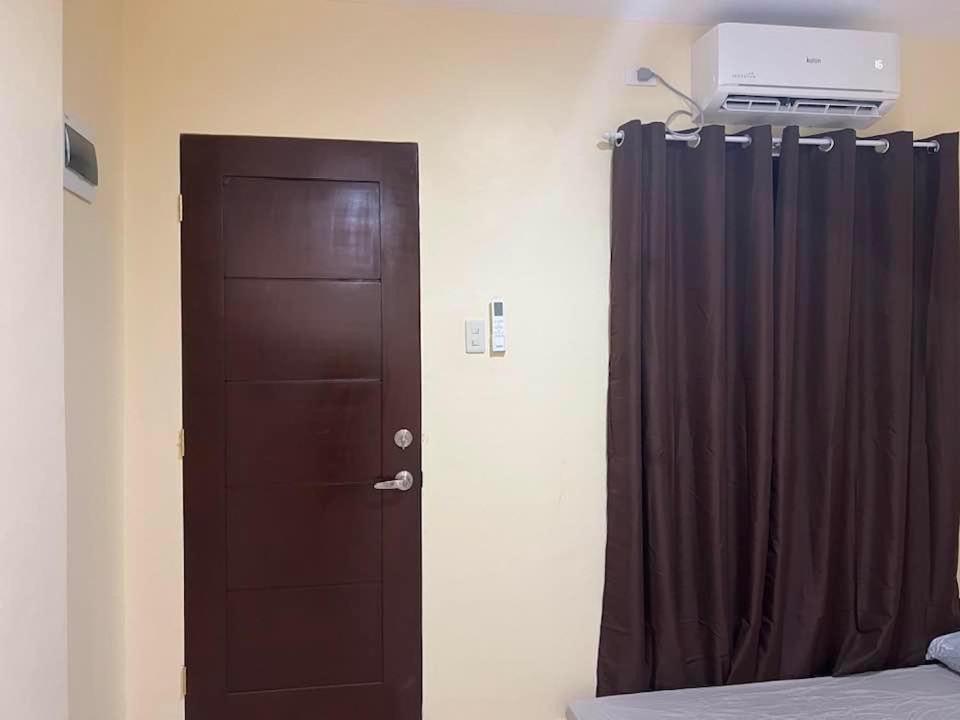 Seamed - De Luxe Guest house Pooc