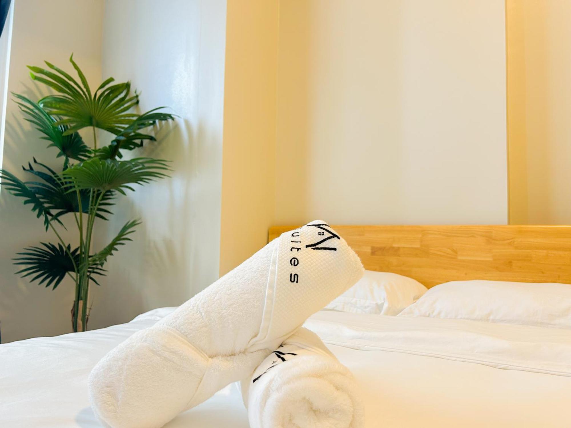 Aparthotel Modern 1br W Exclusive Pool Access