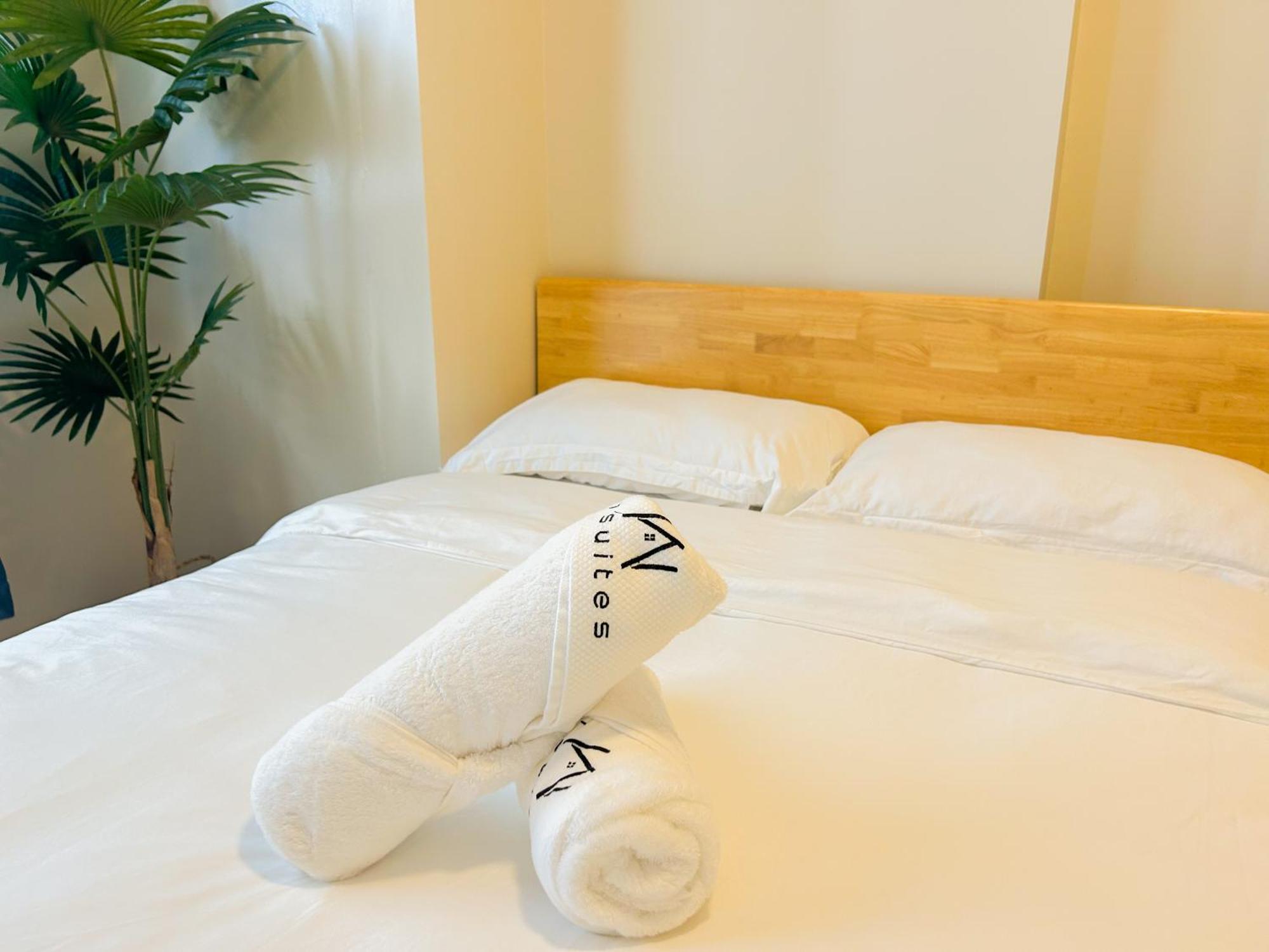 Modern 1br W Exclusive Pool Access Aparthotel Lapu-Lapu City