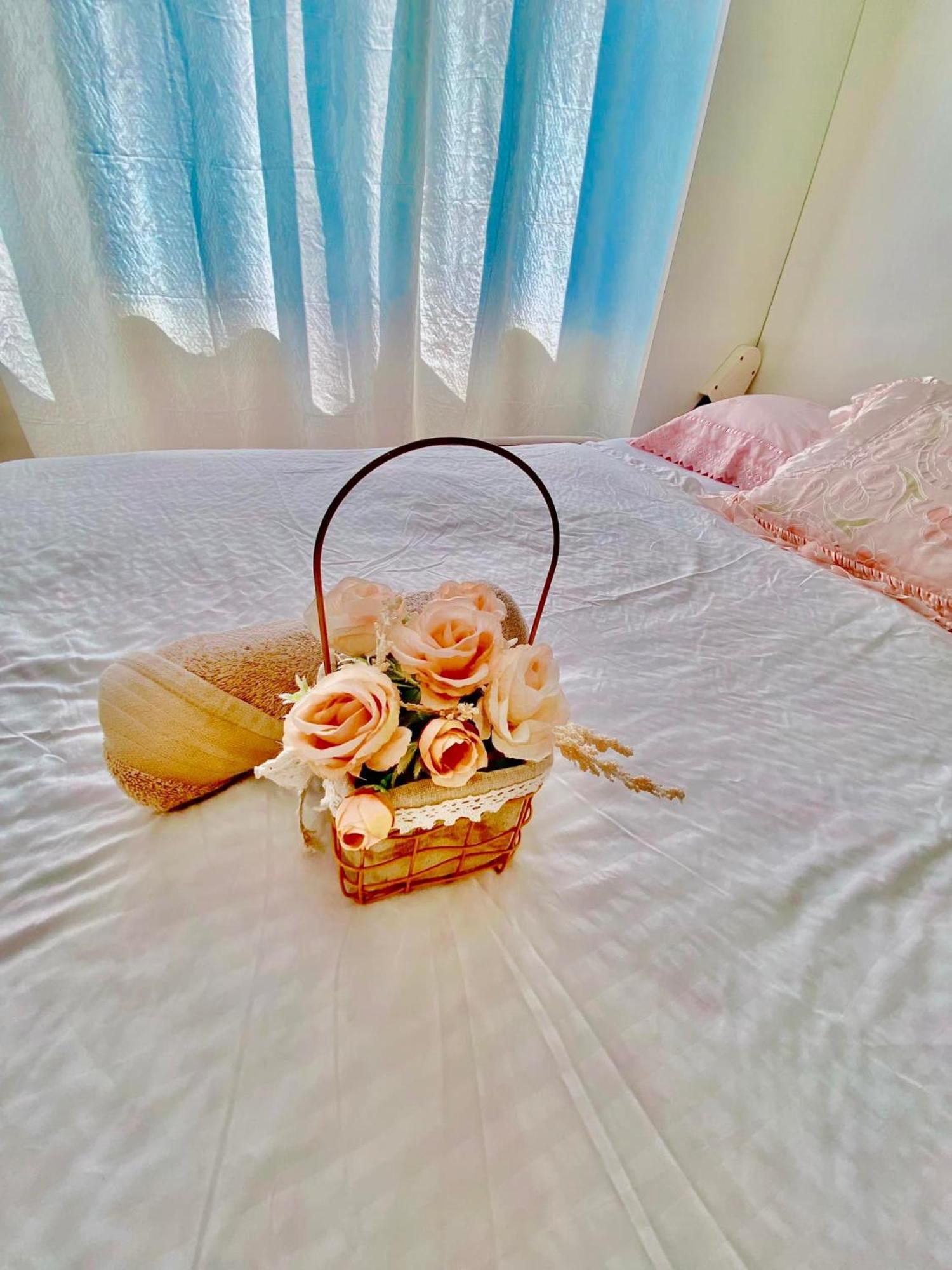 Free Wi-fi And Pool Persimmon Apartment *