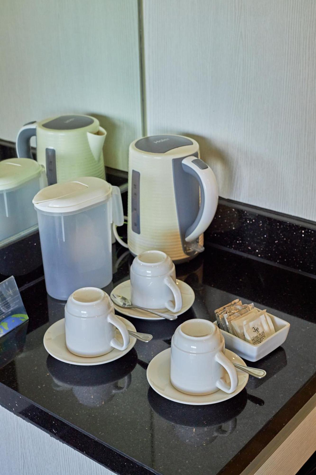 Cebu Hotel Plus Hotel 3*