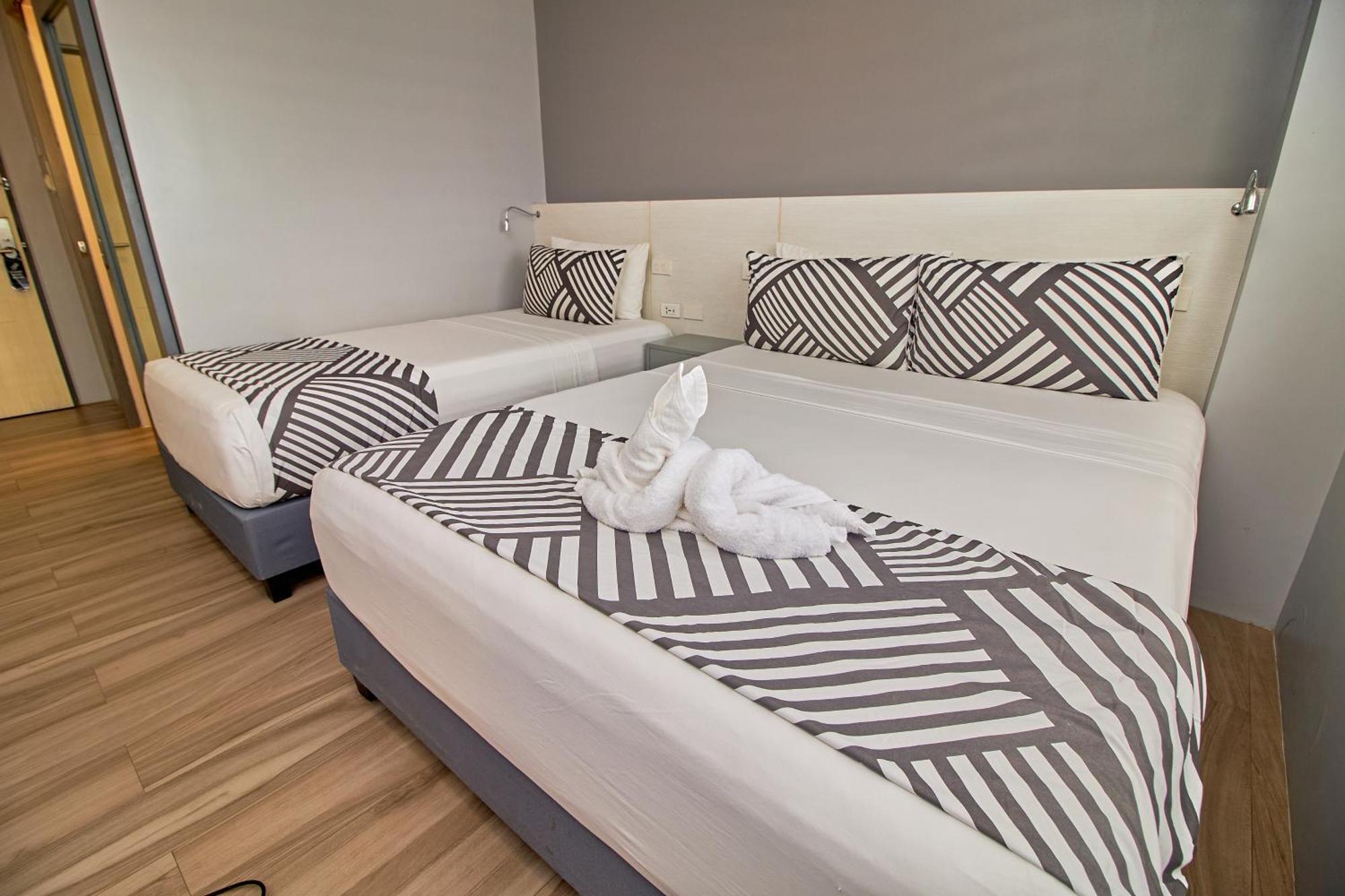 Cebu Hotel Plus Hotel 3*