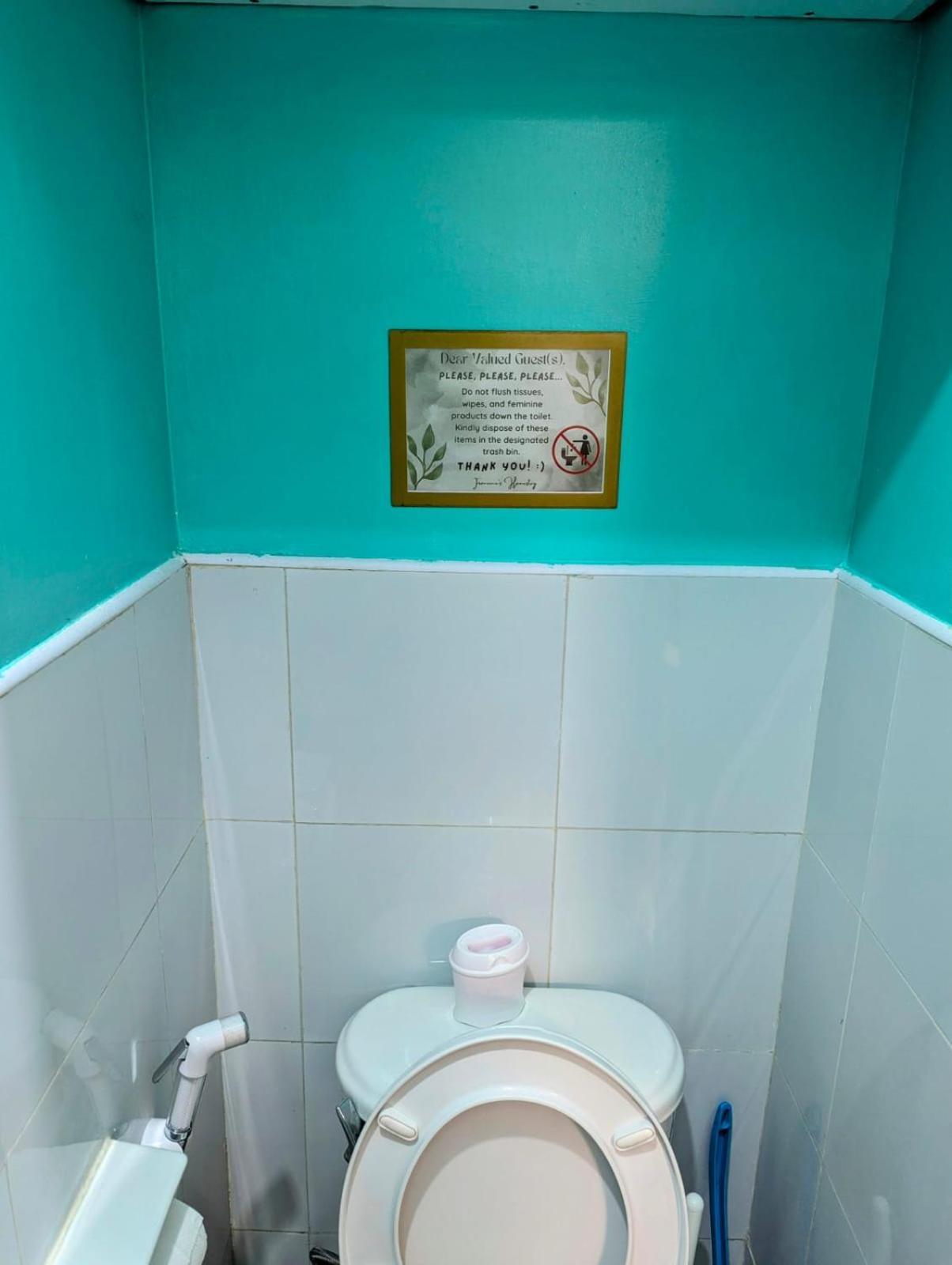 Hostel King Bed, Big Kitchen, Fast Wifi, Near Airport