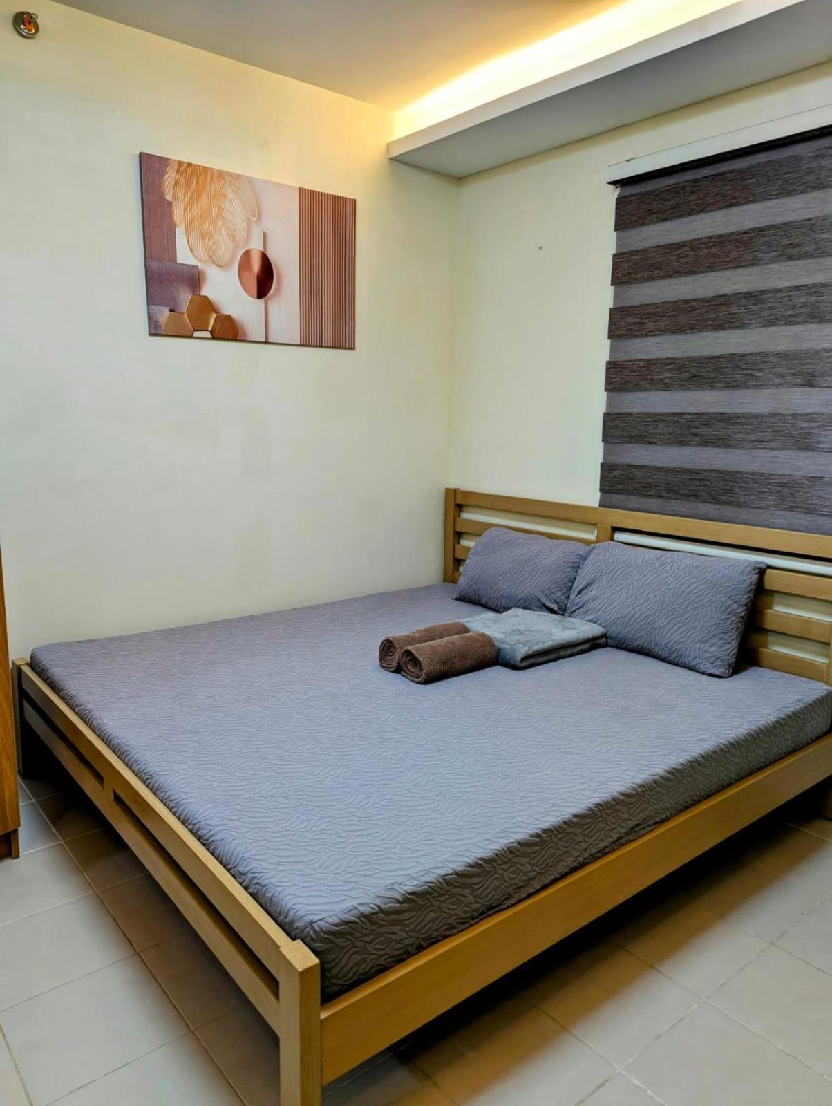 Hostel King Bed, Big Kitchen, Fast Wifi, Near Airport
