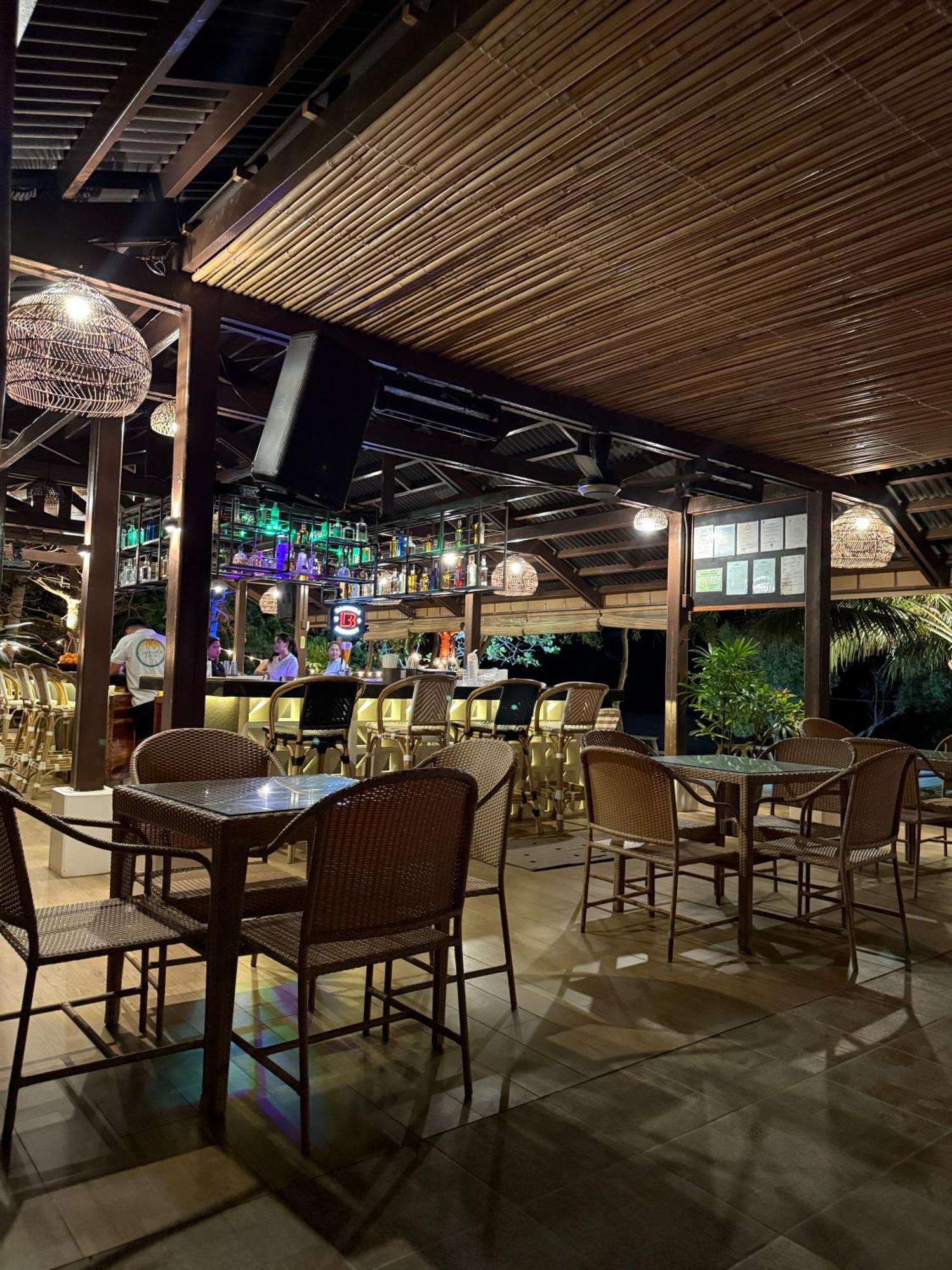 Chellie Rose Hotel Bantayan