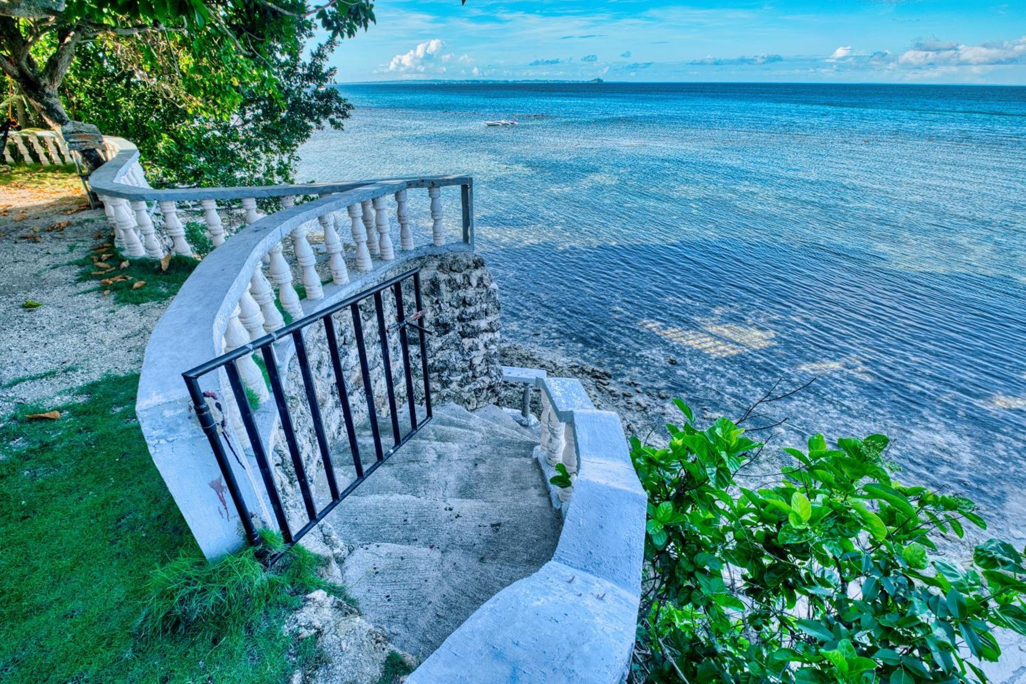 Pilar Pilapil House In Malapascua