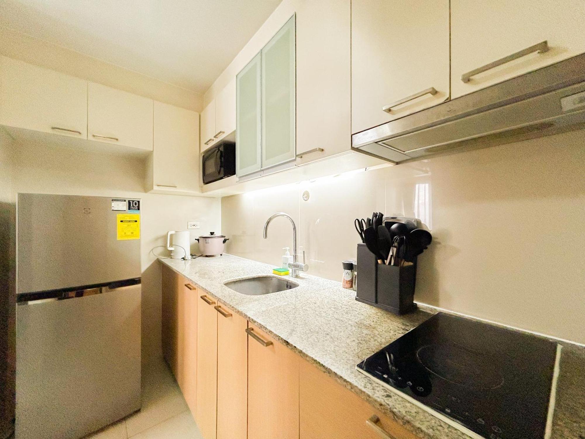 Stylish 1br In Opr