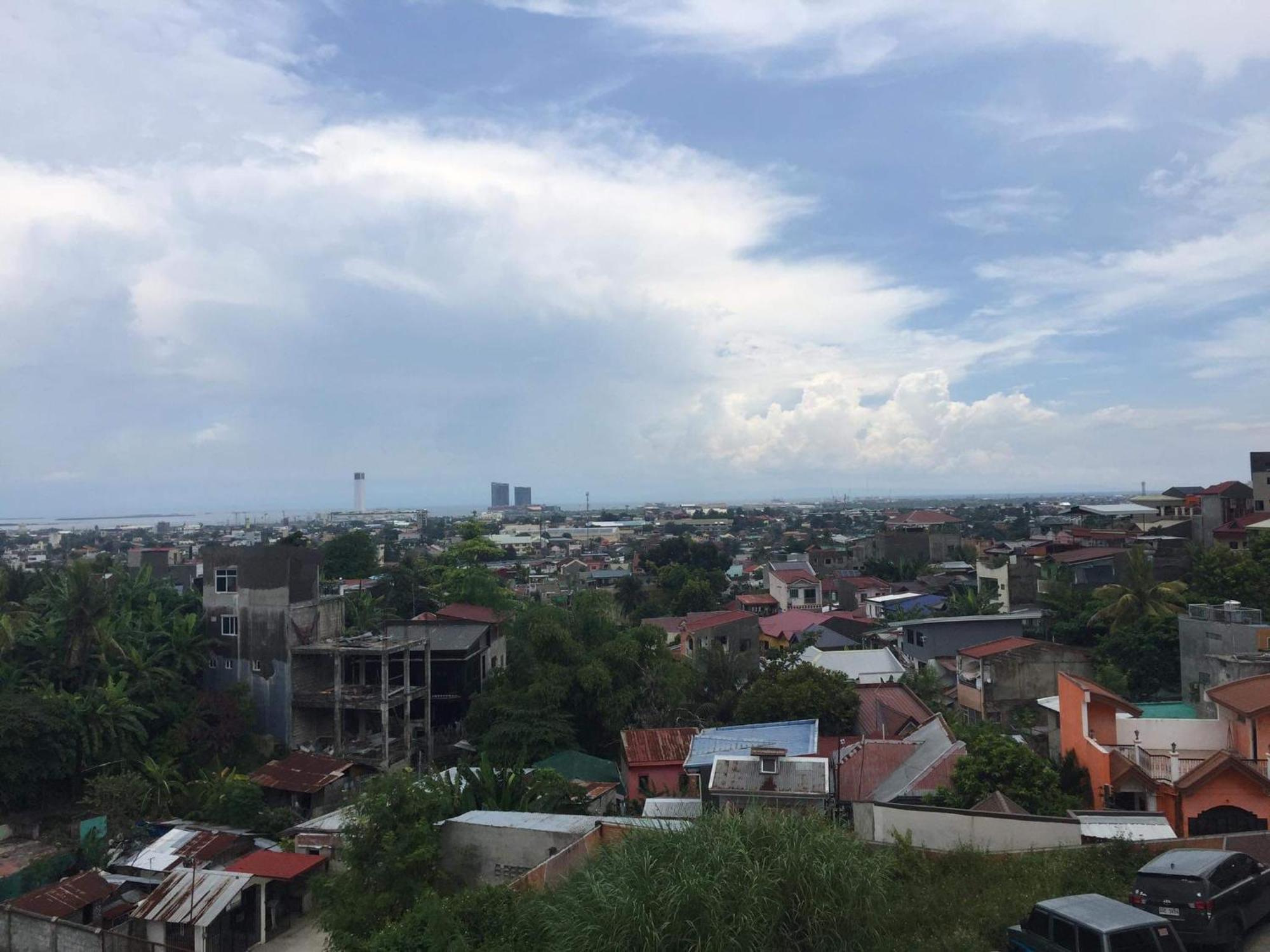 Apartment 2 Bedroom Unit-wifi-a/c-hot Shower Cebu