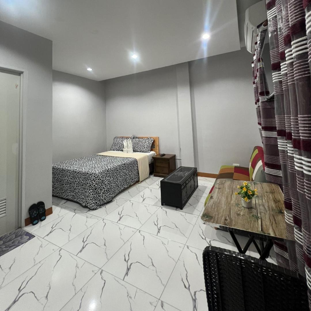 Mgf Franz House * Bogo