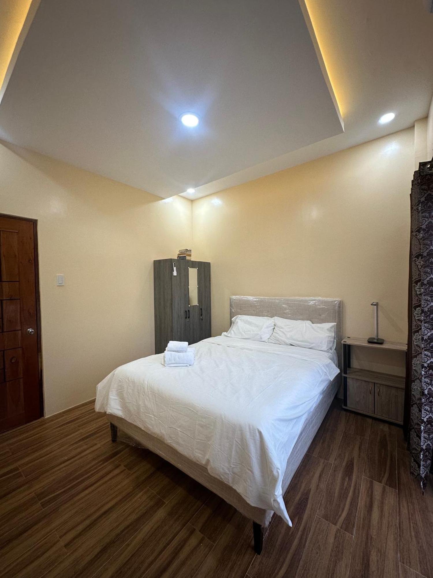 Jenny's White Haven Guest house San Francisco (Cebu)