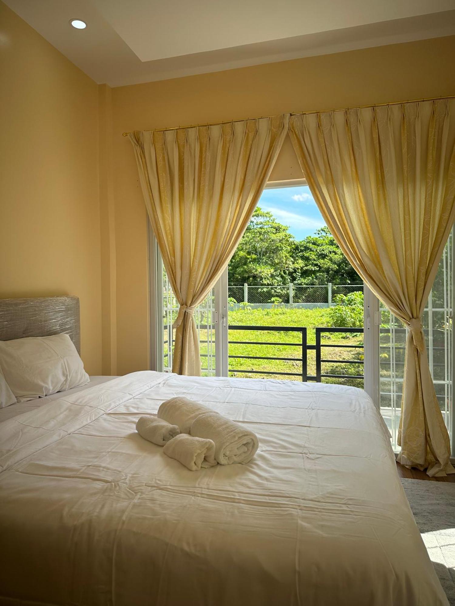 Jenny's White Haven Guest house *