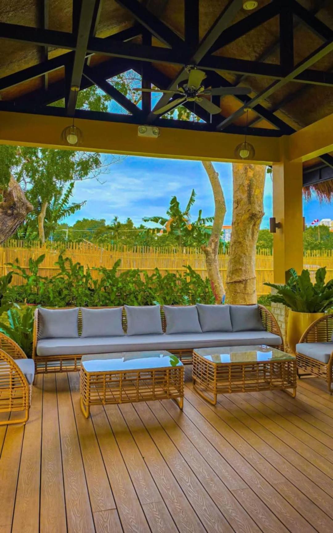 Enjoy The Relaxing Space At The Mactan Newtown Apartment Lapu-Lapu City