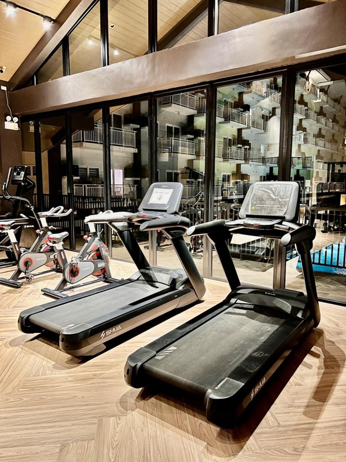 111b Amani Grand Residences Condotel Near Mactan Airport *
