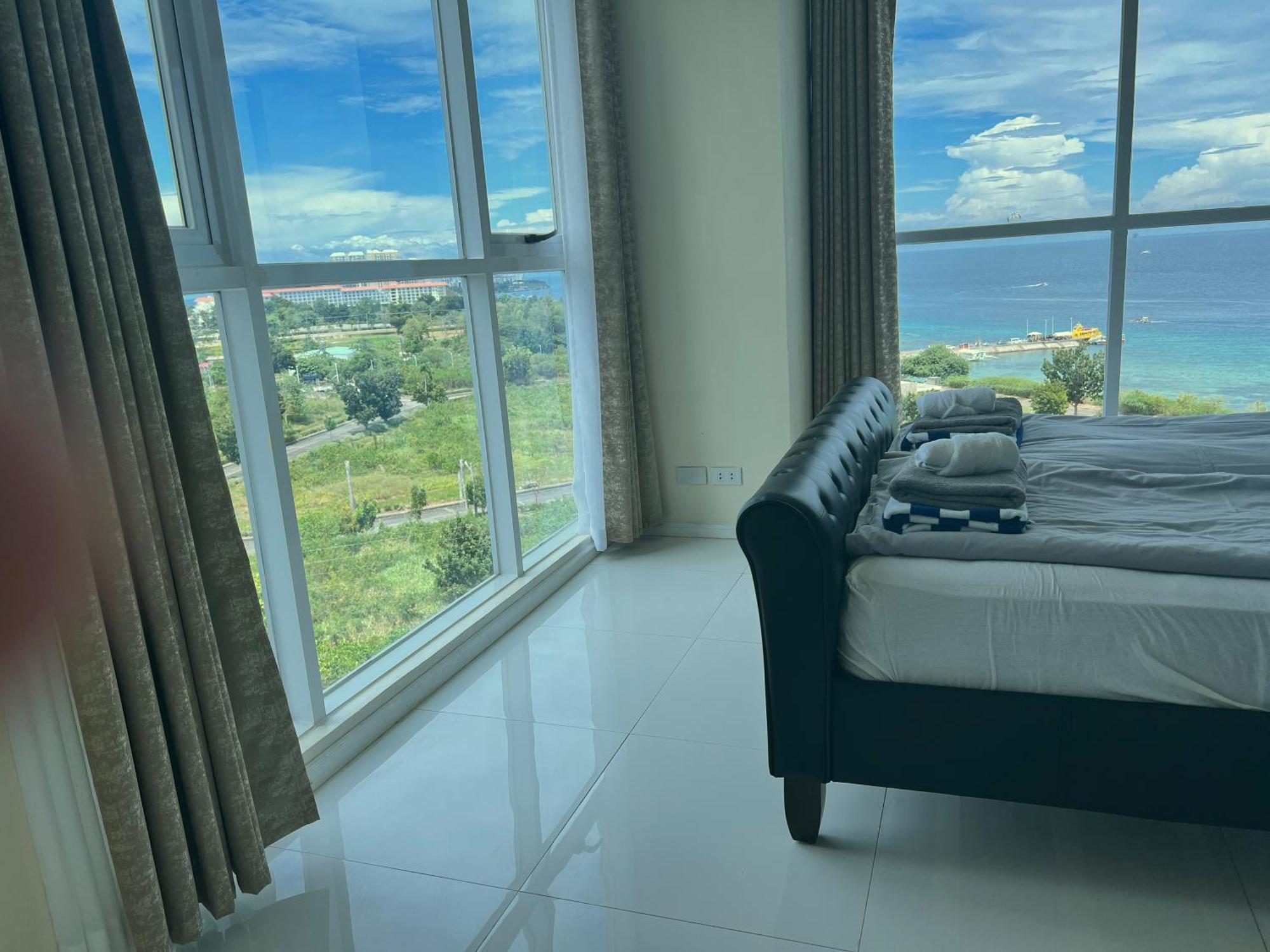 La Mirada Residences Sea-view Apartment Lapu-Lapu City