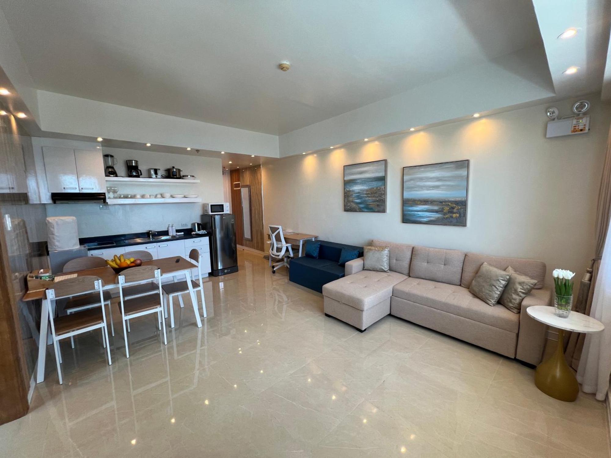 La Mirada Residences Sea-view