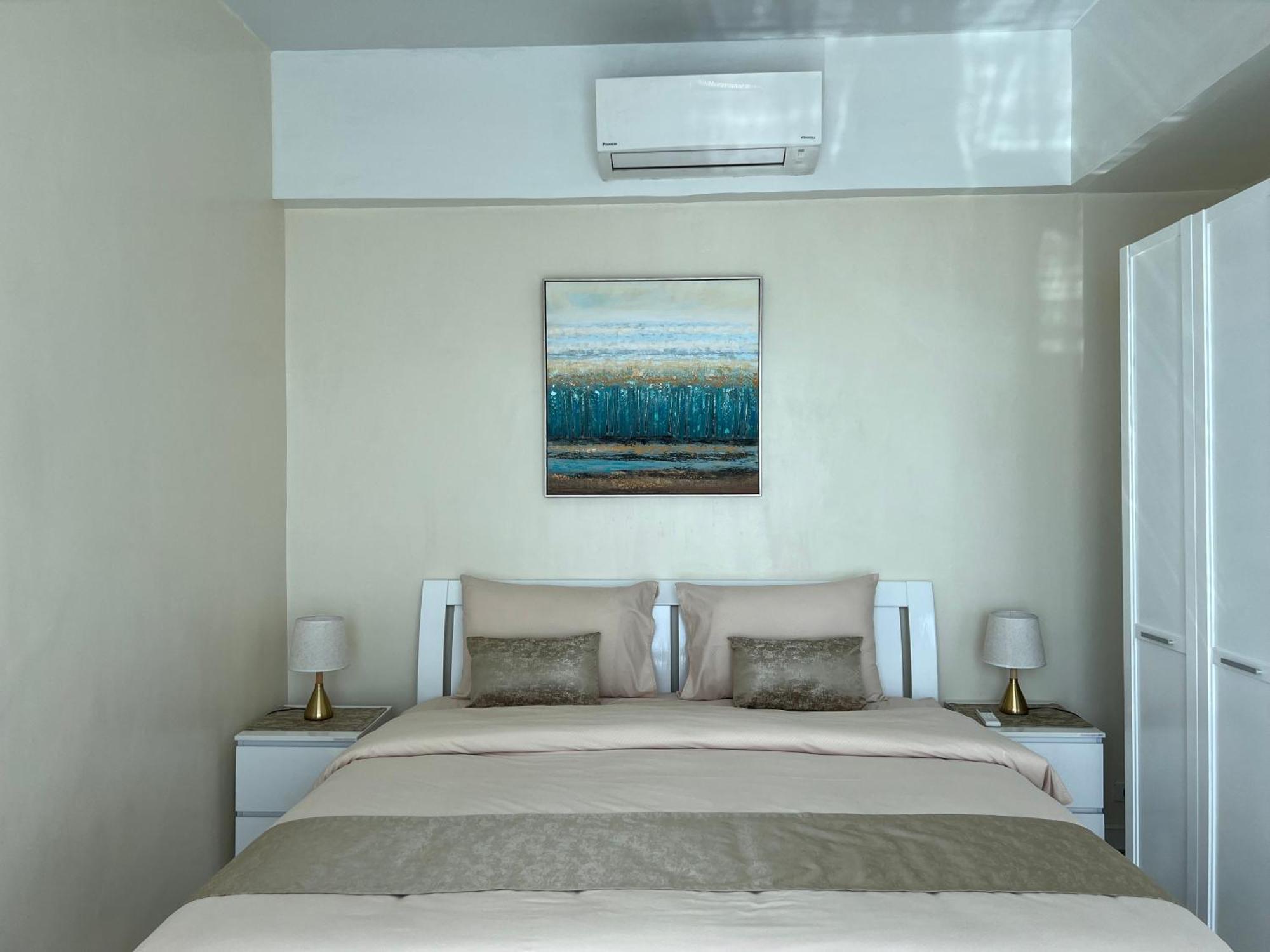 La Mirada Residences Sea-view