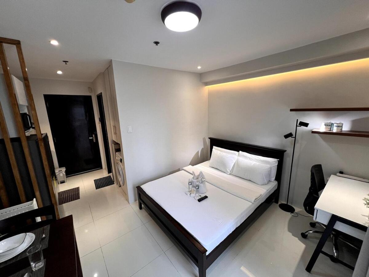 Bamboo Bay T1 Unit 3u Internet Netflix Apartment Mandaue City