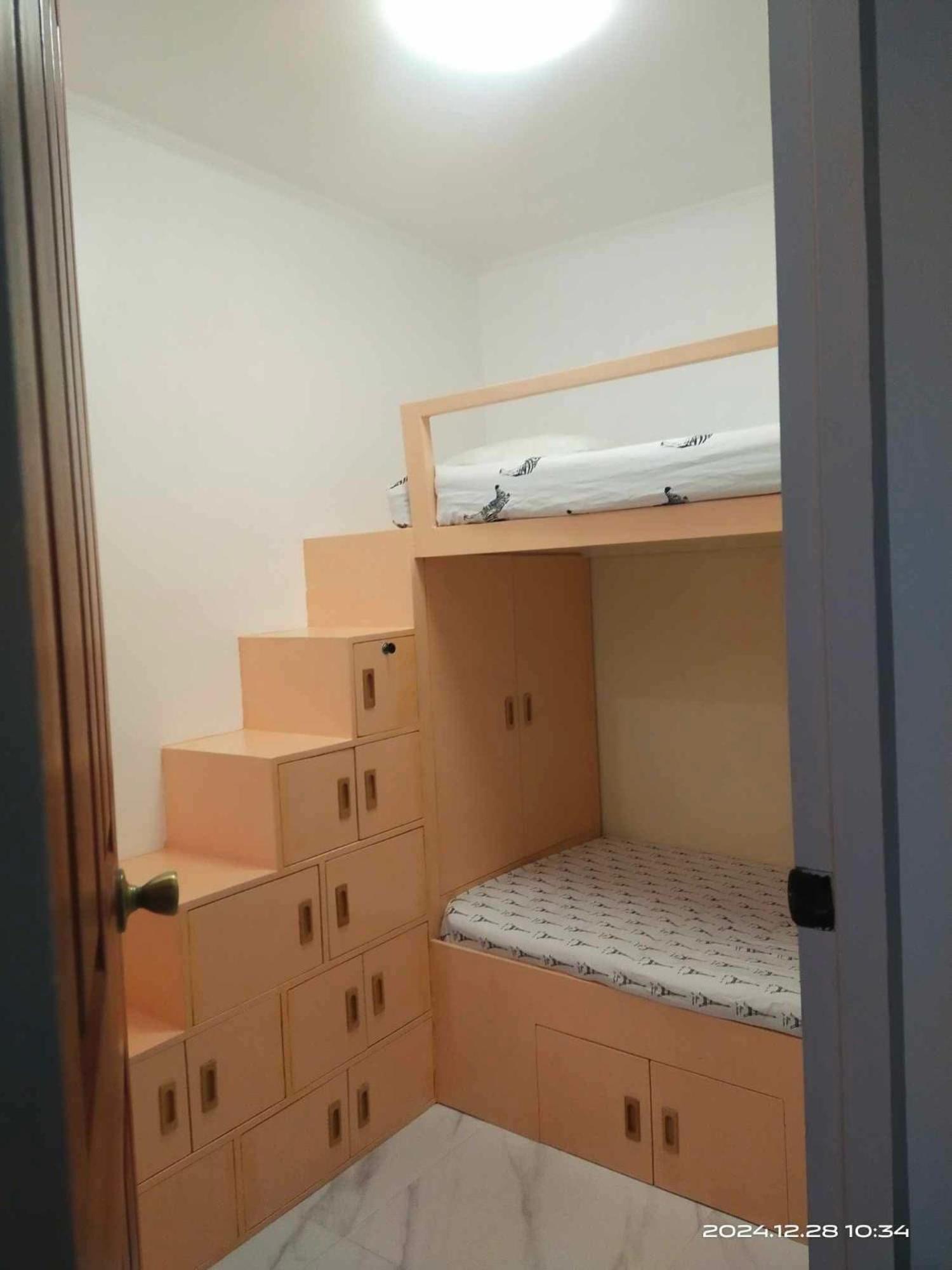 Bahay bakasyunan Richwood Two Story Townhome Compostela Breakfast Offered