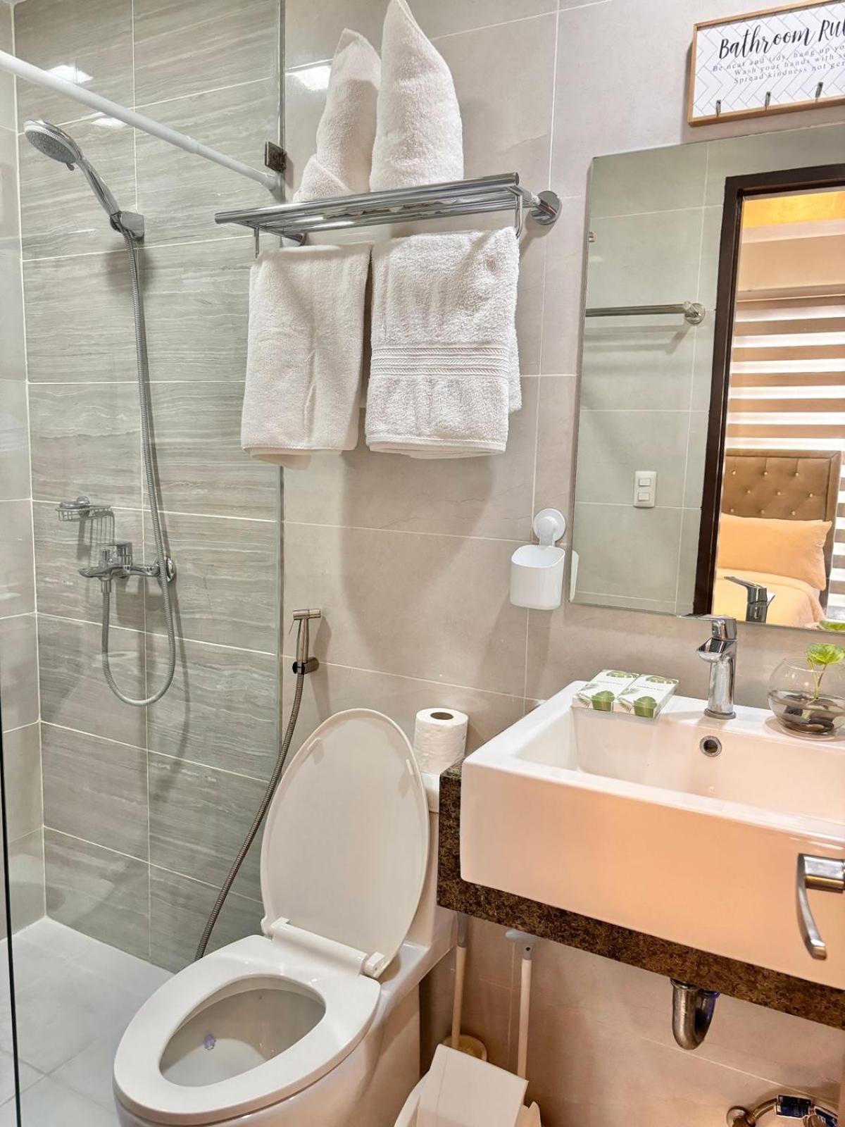 One Manchester Place, Mactan Newtown Lapu-Lapu City