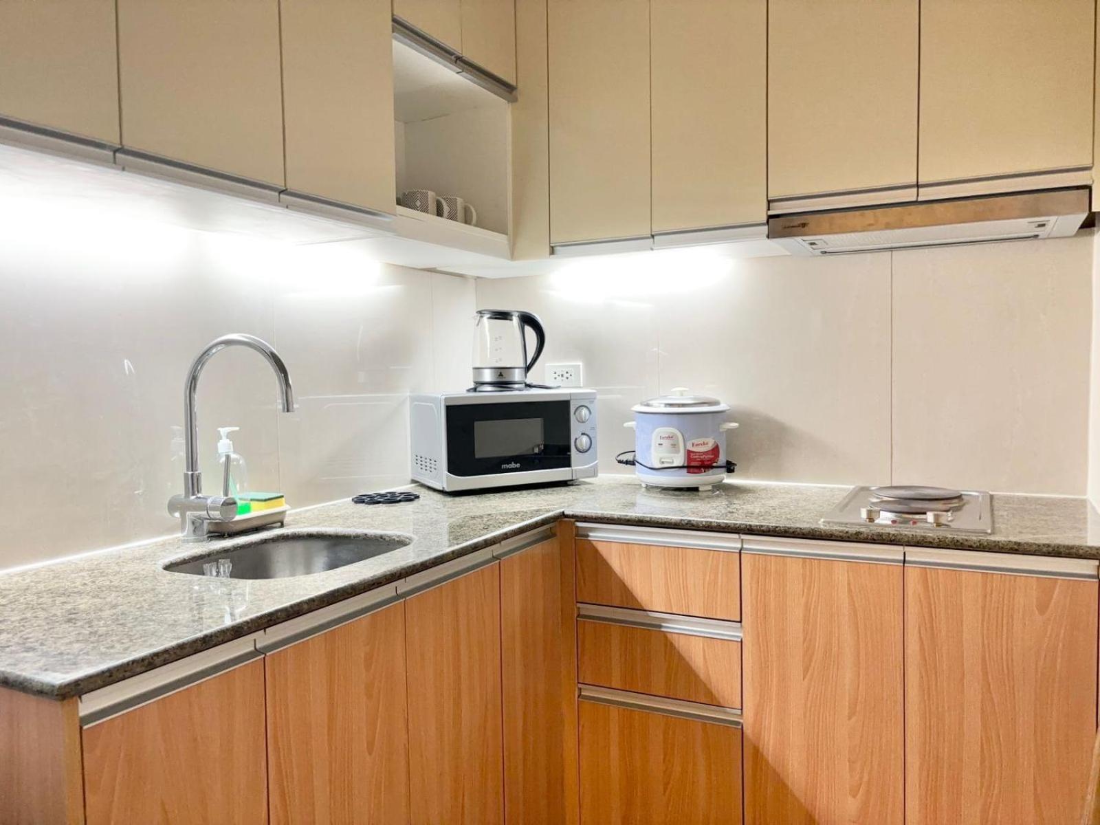 One Manchester Place, Mactan Newtown Apartment Lapu-Lapu City