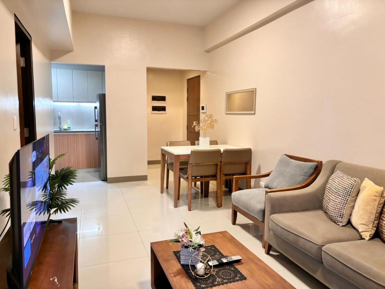 One Manchester Place, Mactan Newtown Apartment Lapu-Lapu City