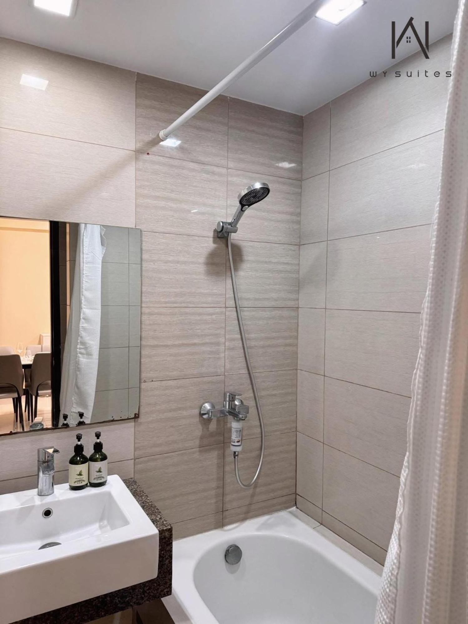 Apartment Mactan Newtown Near By The