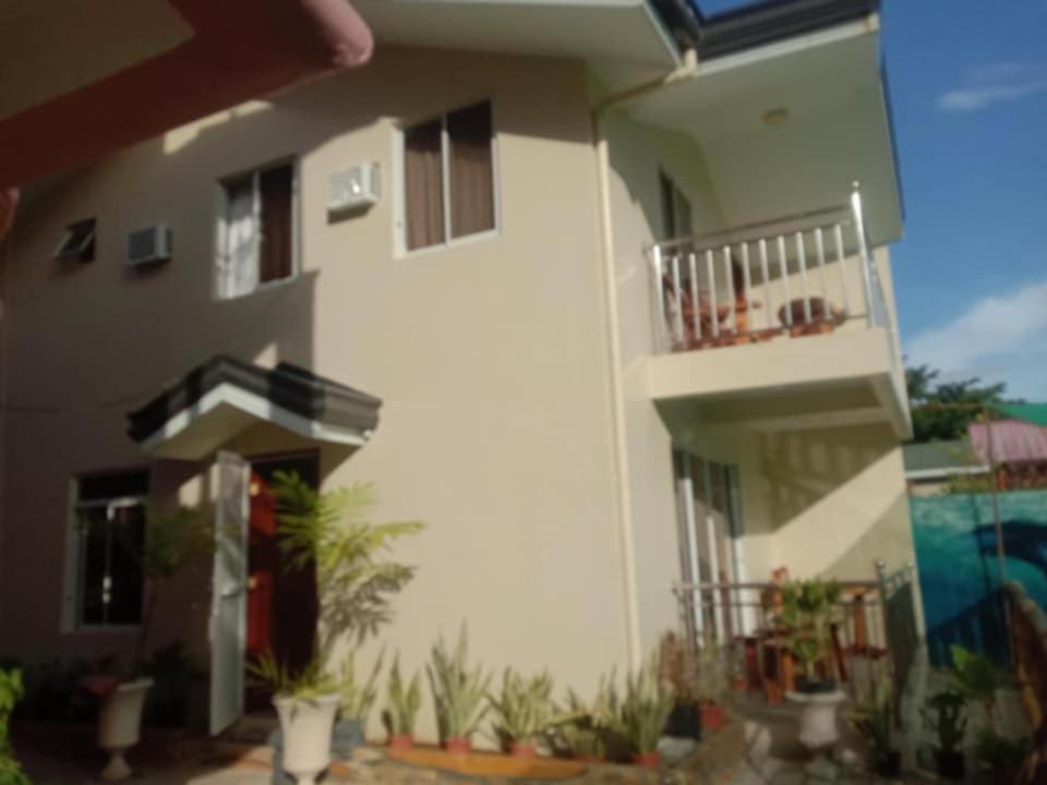 Apartment Seashore Garden Moalboal