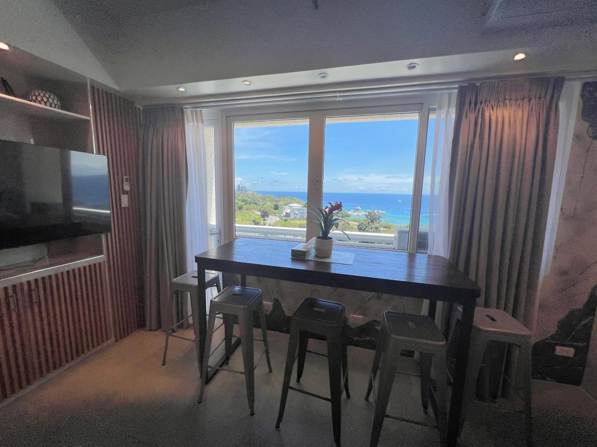 La Mirada Residences Sea-view Apartment Lapu-Lapu City